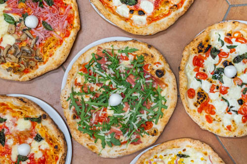 love pizza just eat