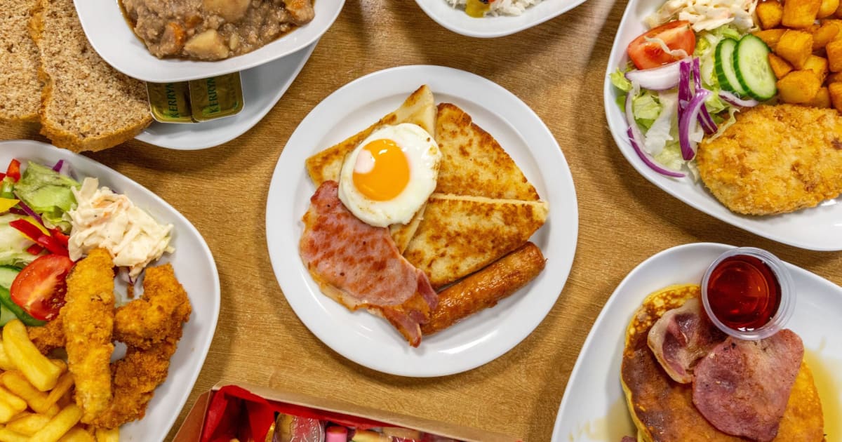 Just eat cafe store