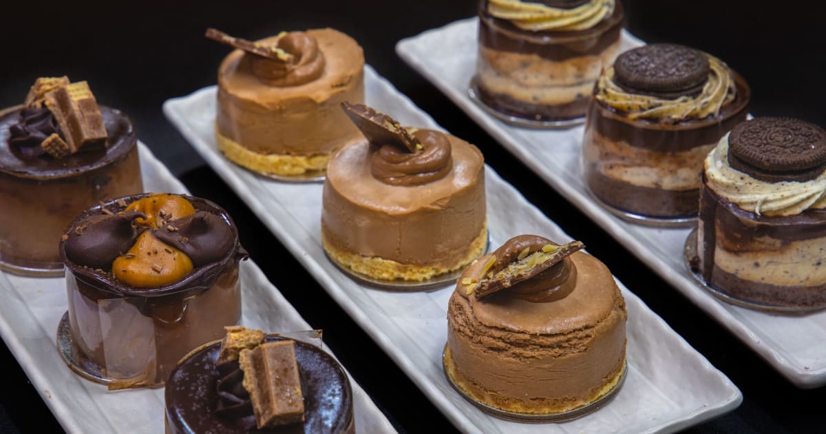 Desserts & Gourmet Burgers On The Go restaurant menu in Northampton