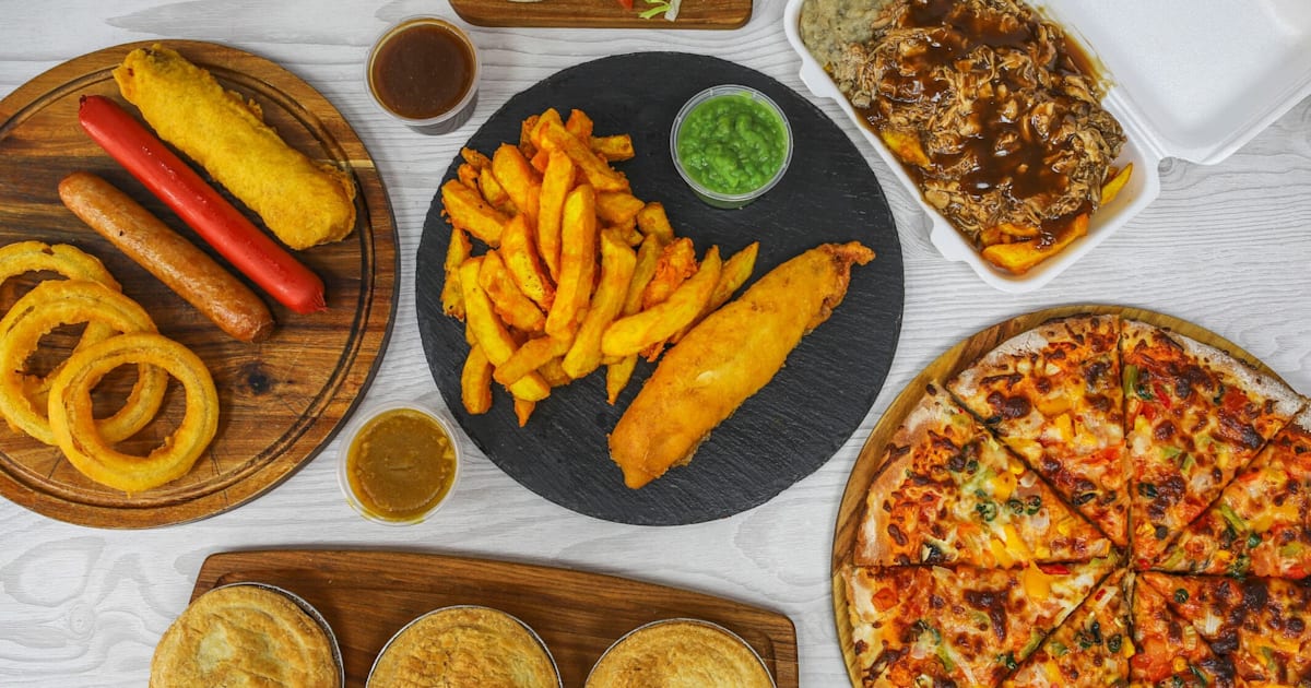 Scoffs Fish Bar & Pizzeria restaurant menu in Bilston Order from Just Eat