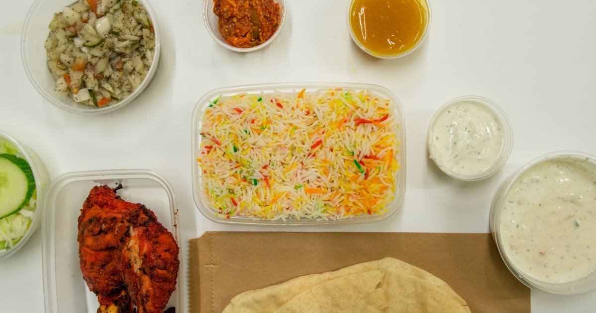 Just eat spice lounge top