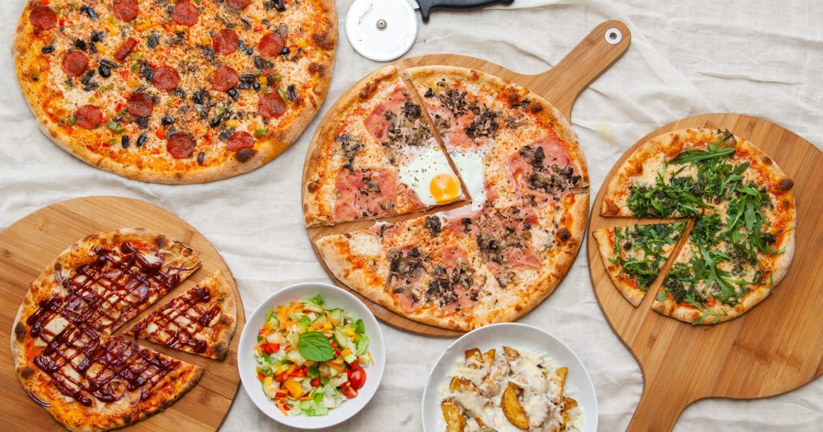 Pizza just deals eat