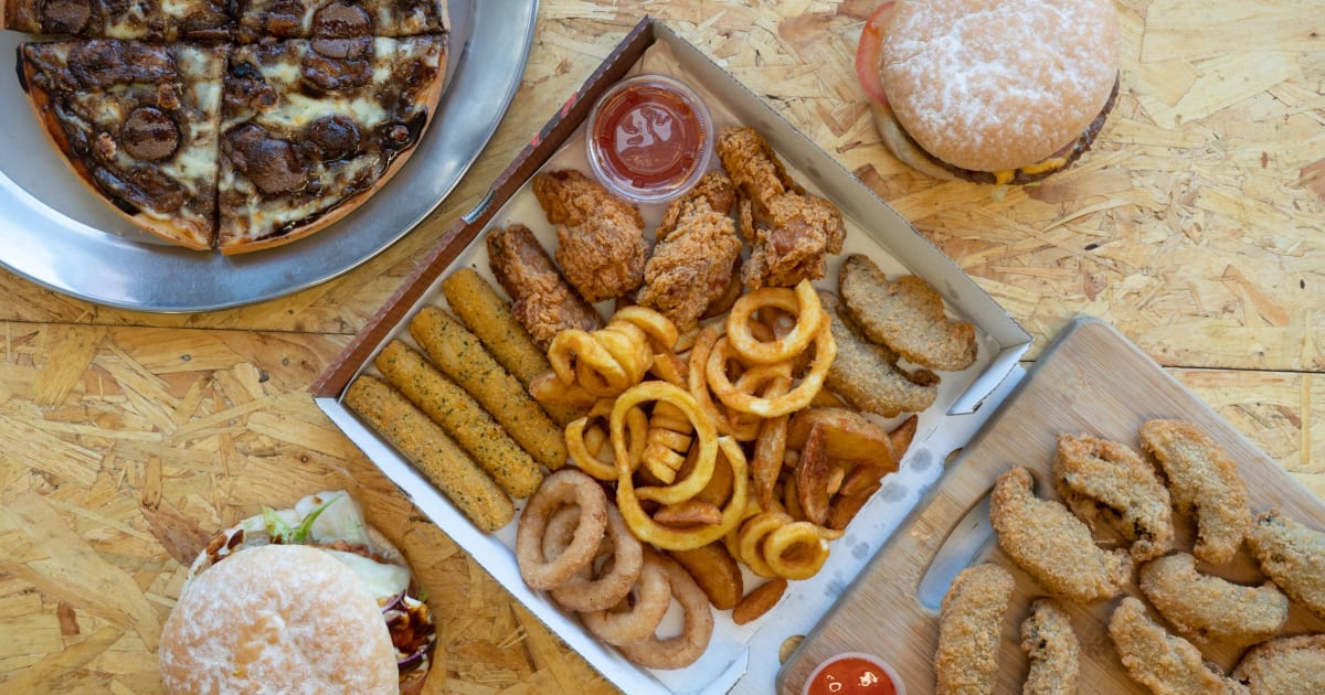 Just eat pizza house hot sale