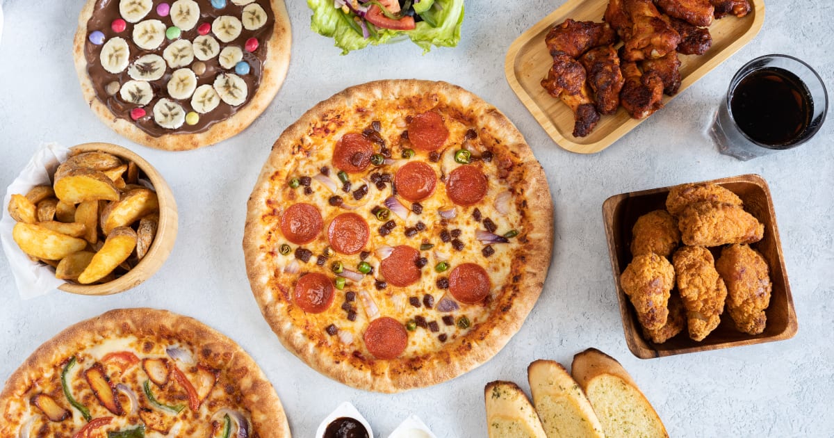The store pizza club