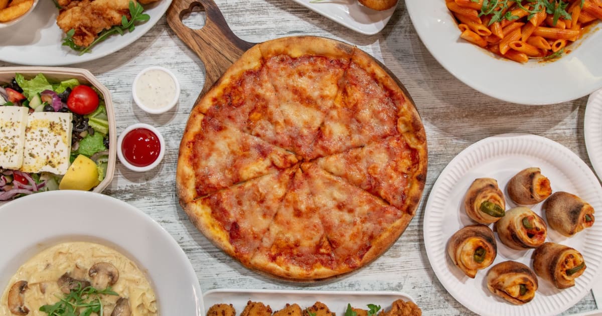 Eli's pizza outlet