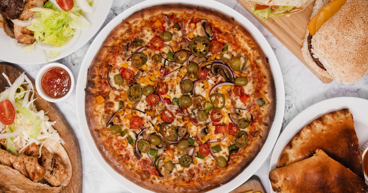 Ellie's pizza top