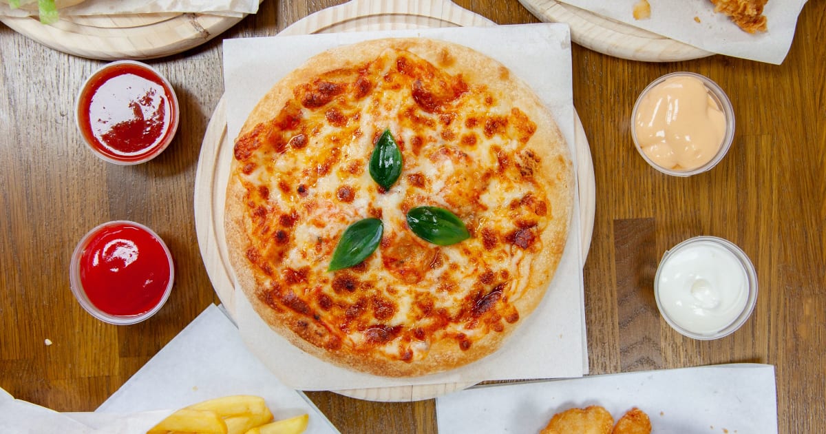 just eat pizza max