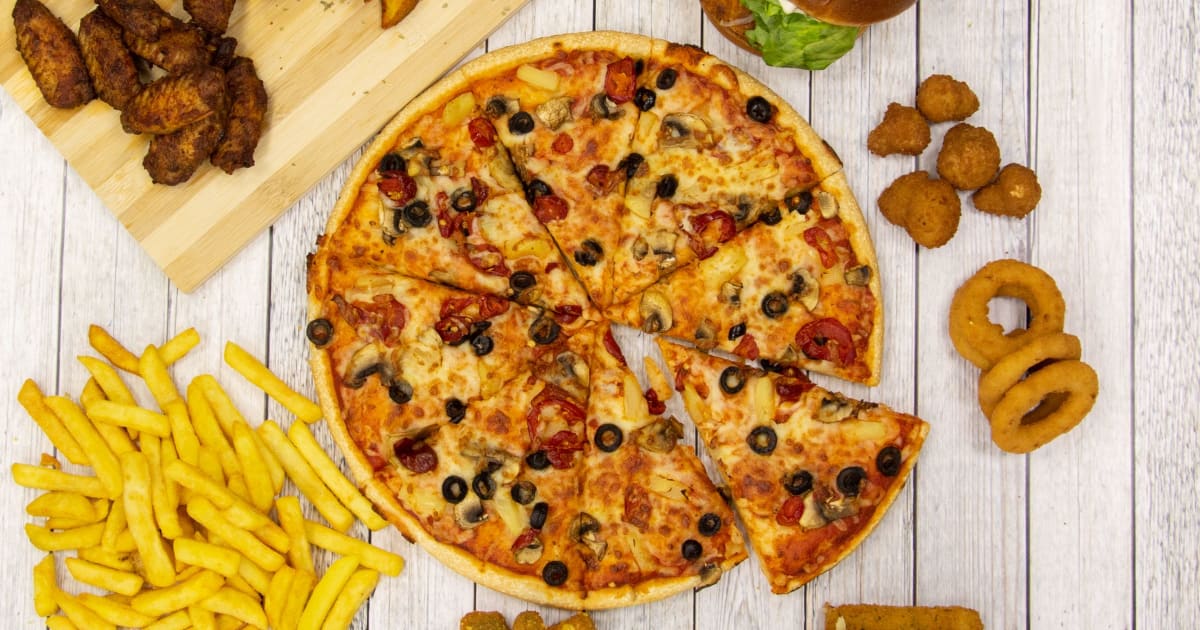 3 for sale 10 pizza
