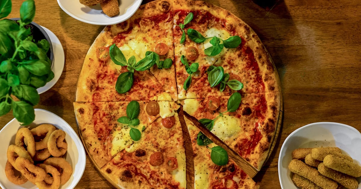 Bella shop luna pizza