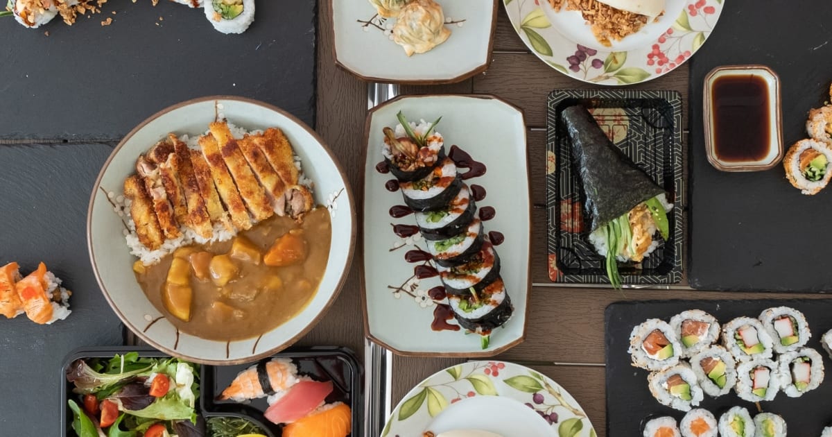 Sakura just eat store
