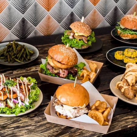 Burgers Shack a Laives Ordina con Just Eat