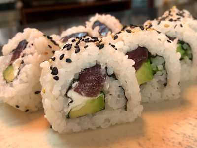 Tuna Avocado Roll, 8 Unidades
