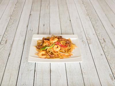 Tallarines Fritos con Tres Delicias