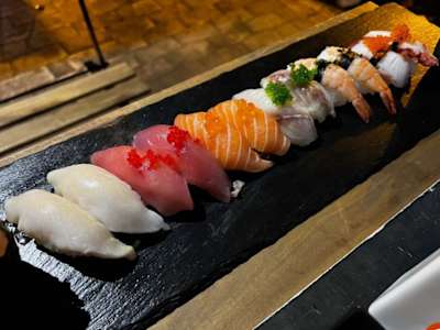 104.Sushi duo
