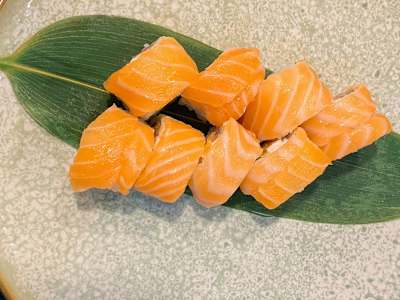 Salmón Uramaki