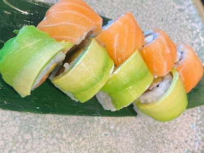 Roll Mezcla Salmón