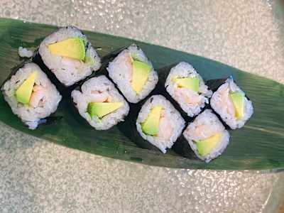 Maki Ebi con Aguacate