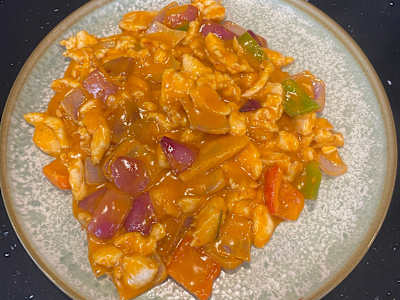 Pollo con Curry Rojo al Estilo Thai