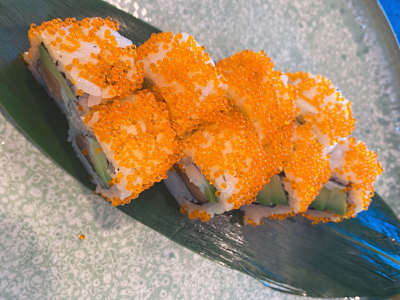 Tobiko Roll Salmón