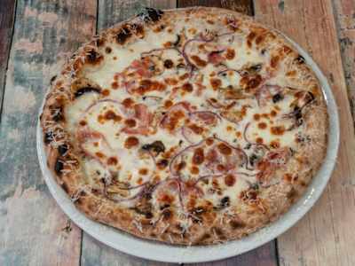 Pizza Carbonara