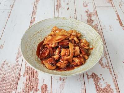 Pollo con Bambú y Setas Chinas