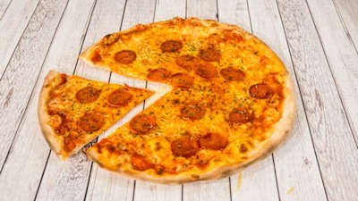 Pizza Calabresa, Mediana