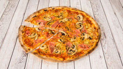 Pizza Caprichosa, Mediana