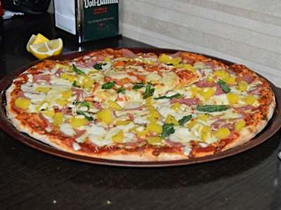 Pizza Hawaiana