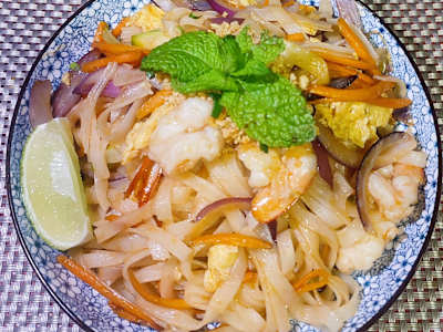 Pad-thai con gambas