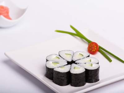 Maki Pepino y Queso