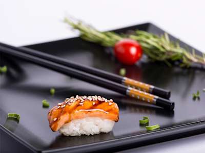 Nigiri Salmón Teriyaki
