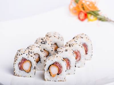 Uramaki Tempura de Langostino y Jamón Ibérico