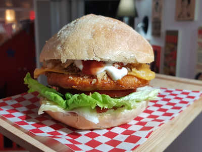 Tropical Chicken Burger