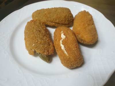 Jalapeños Rellenos (Queso Cheddar), 4 Unidades
