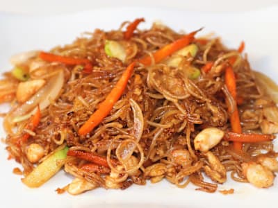 Fideos Finos con Pollo y Verduras