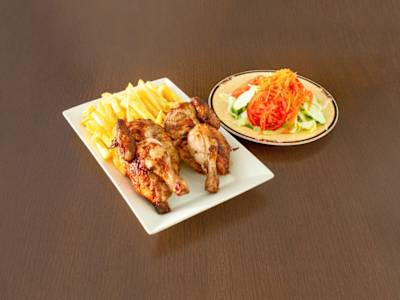 1 Pollo a la Brasa + Patatas Fritas + Ensalada + Cremas