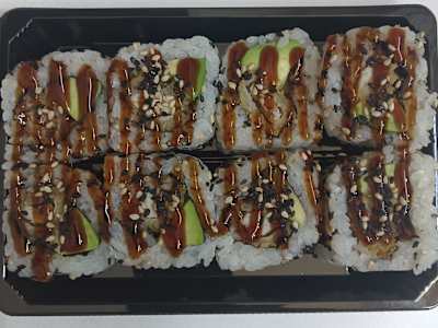 Uramaki pollo tempura(8 piezas ）