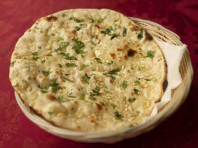 Garlic naan