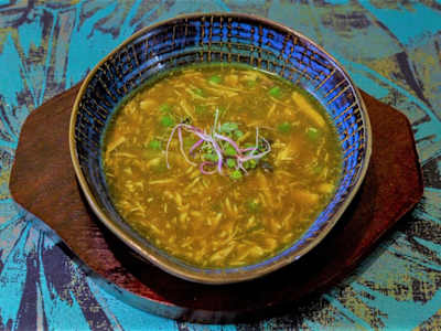 Sopa de Curry con Pollo y Champignones