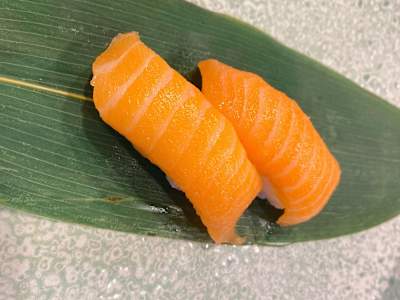 127: sushi salmon