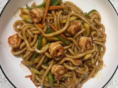 Yaki Udon con Gambas