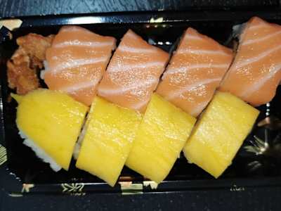 Ebi Mango Uramaki