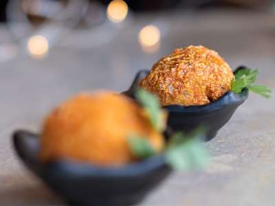 Croquetas de Bacon y Parmesano / Croquettes Bacon And Parmesan Cheese