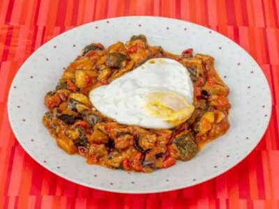Pisto Manchego Con Huevo Frito (500 grs.)