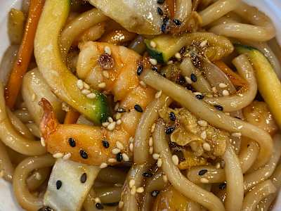 Yakiudon con Marisco