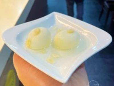 Rasgulla ( contiene gluten)