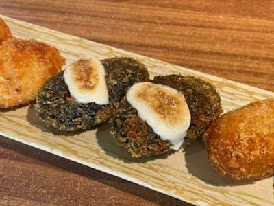Croquetas Gratinadas de Calamares en su Tinta, 6 Unidades