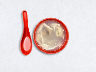 Sopa de Pollo con Champiñones