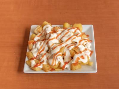Ración de Patatas Bravas o Fritas