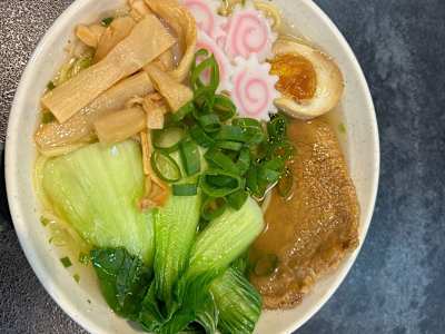E3. Ramen con Cerdo